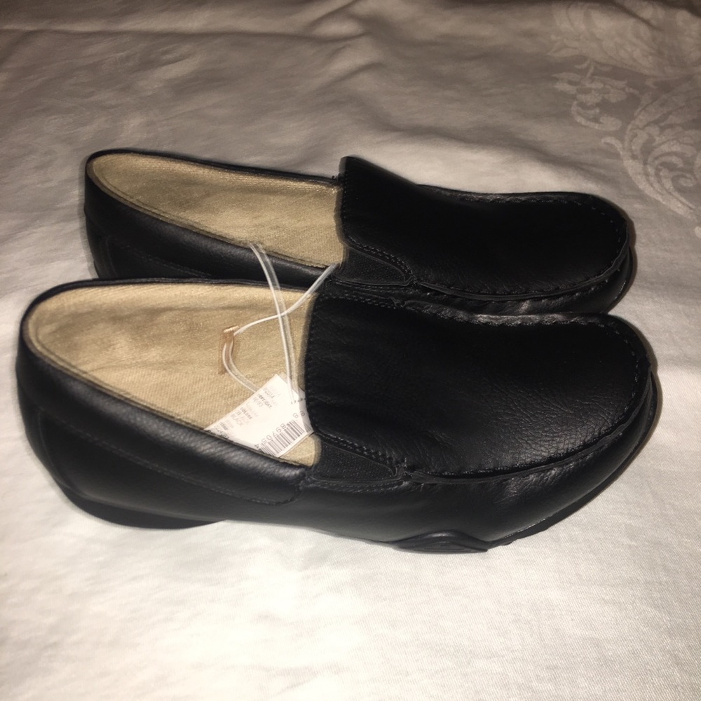 💙School-age Boy Children’s Place Slip Ons💙